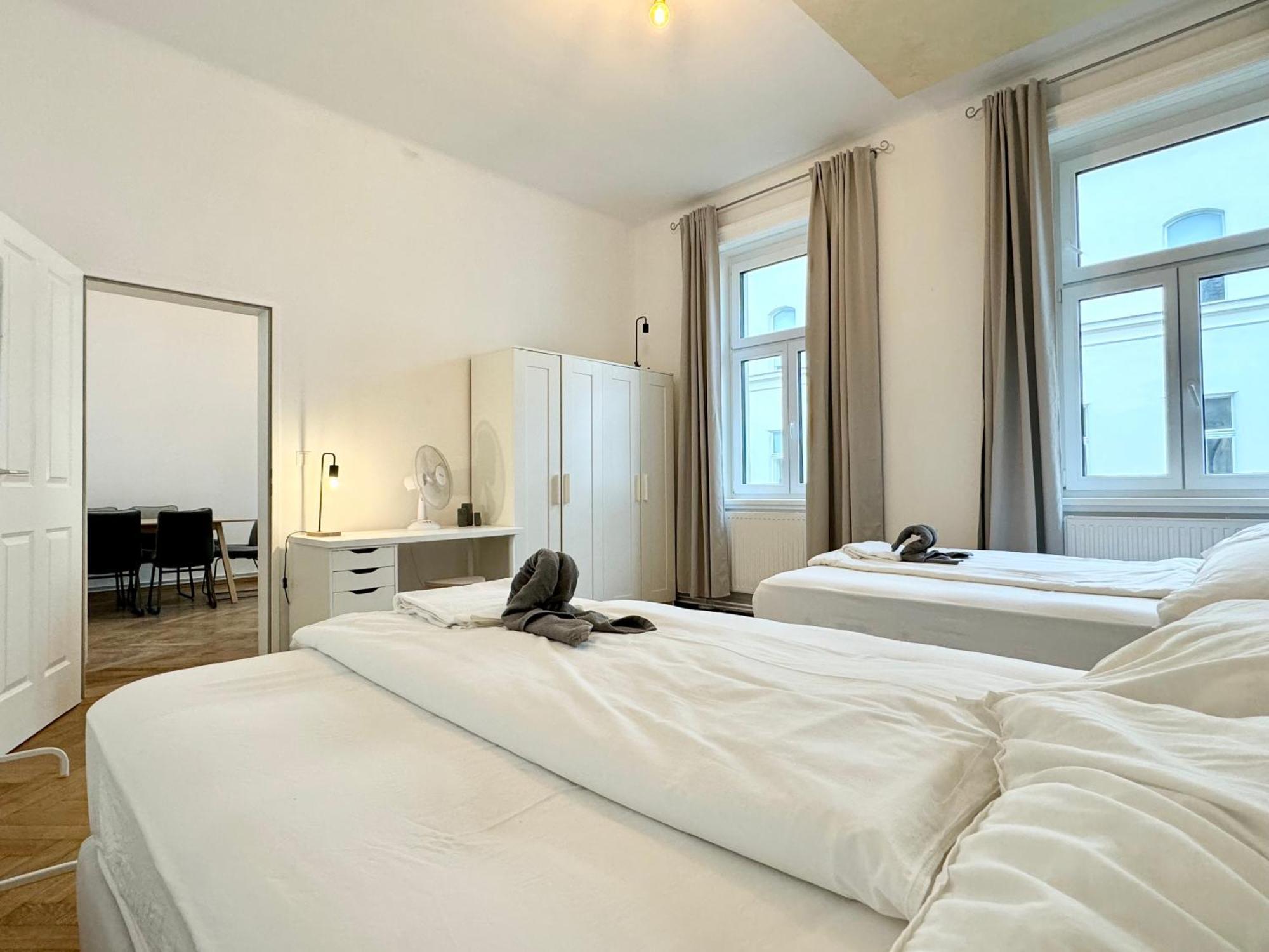 Luxury Apartment At Famous Vienna Kutschkermarkt Bagian luar foto